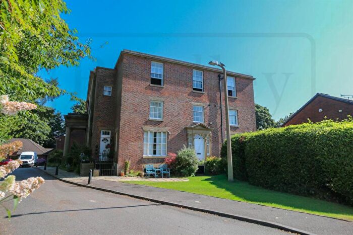 2 Bedroom Flat For Sale In Penwortham Hall Gardens, Penwortham, Preston, PR1