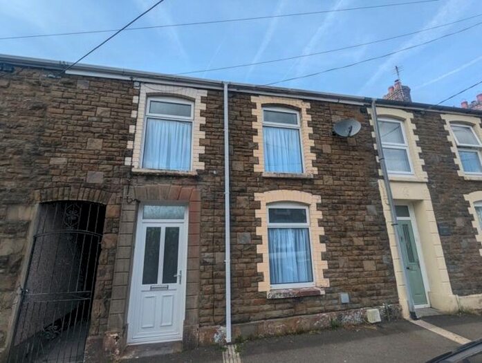3 Bedroom End Of Terrace House To Rent In Glynllwchwr Road, Pontarddulais, SA4