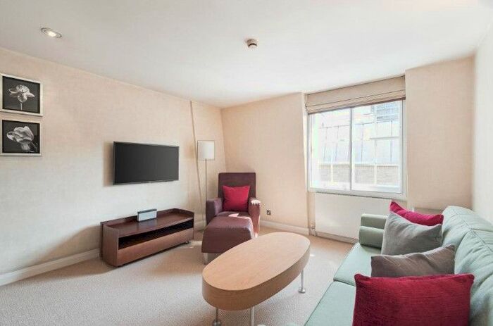 2 Bedroom Flat To Rent In St. Christophers Place, London, W1U