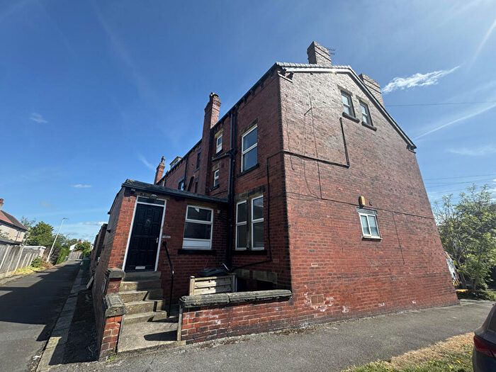 1 Bedroom Apartment To Rent In Nunroyd Terrace, Leeds, West Yorkshire, LS17