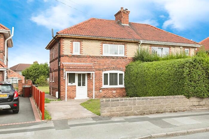 3 Bedroom Semi-detached House To Rent In Essex Road, Bircotes, Doncaster, DN11