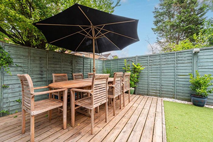 3 Bedroom Detached House For Sale In Kemble Road, Forest Hill, London, SE23