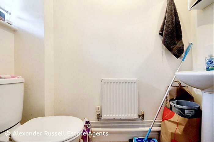3 Bedroom Terraced House For Sale In Station Mews, Ramsgate, CT12
