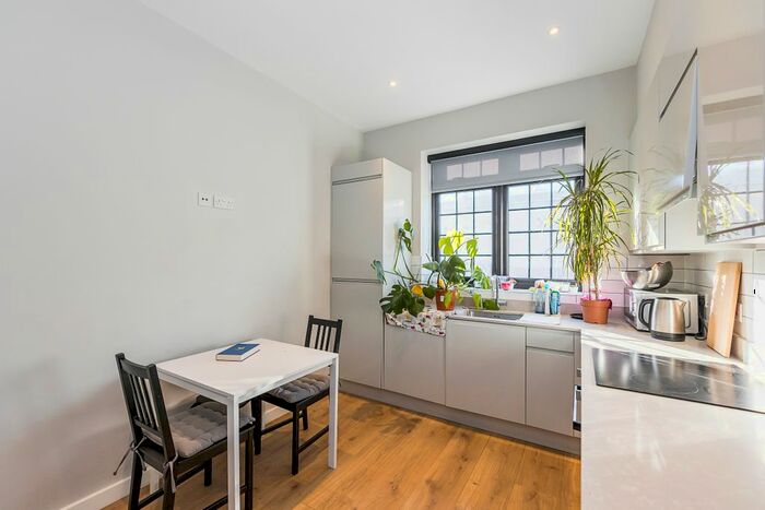 1 Bedroom Flat To Rent In Oaklands Road, London, NW2