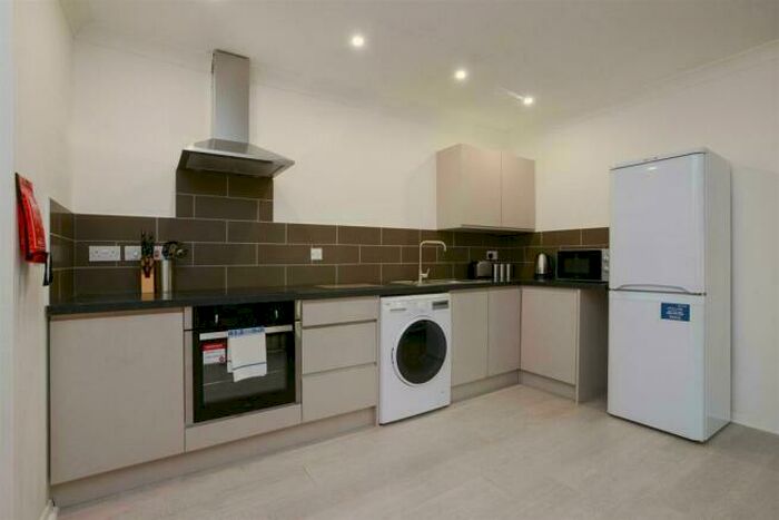 2 Bedroom Flat To Rent In Player Street, Radford Nottingham, NG7