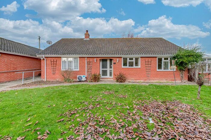 4 Bedroom Detached Bungalow For Sale In Station Road, Great Moulton, NR15