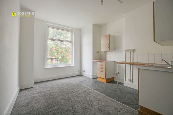 1 Bedroom Flat To Rent In Bromwich Street, Bolton, BL2