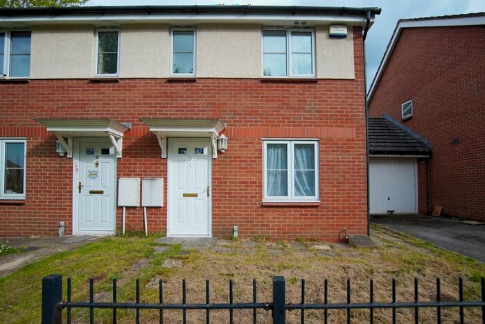3 Bedroom House To Rent In Azelin Avenue, Hartcliffe, Bristol, BS13