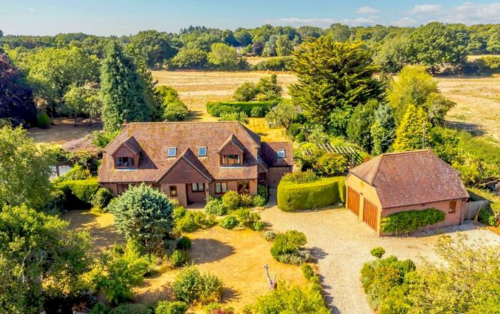 4 Bedroom Detached House For Sale In Behoes Lane, Woodcote, Reading, Oxfordshire, RG8