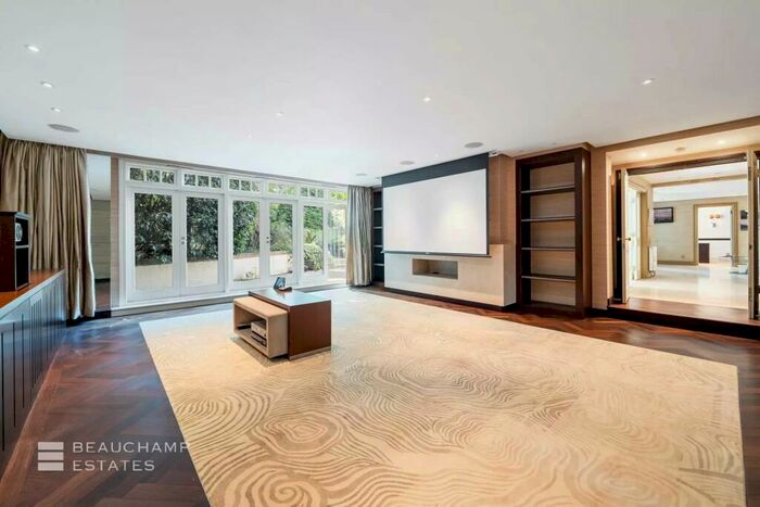 5 Bedroom Detached House To Rent In West Heath Road, Hampstead, NW3