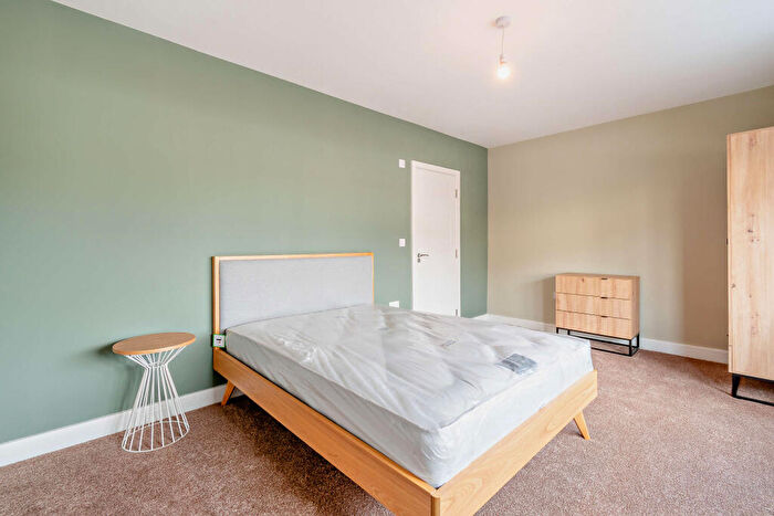 6 Bedroom End Of Terrace House For Sale In Barnsley Road, Goldthorpe, Rotherham, S63