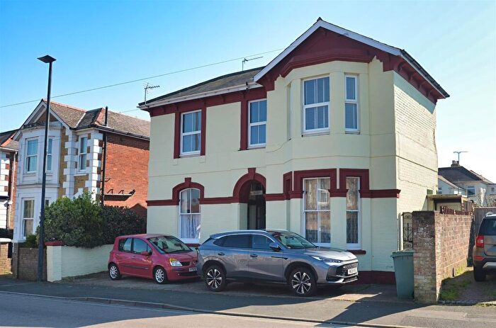 1 Bedroom Flat For Sale In Ryde, PO33