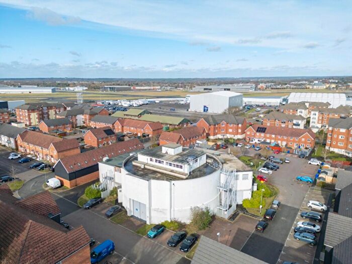 House For Sale In Road, Farnborough, Hampshire, GU14