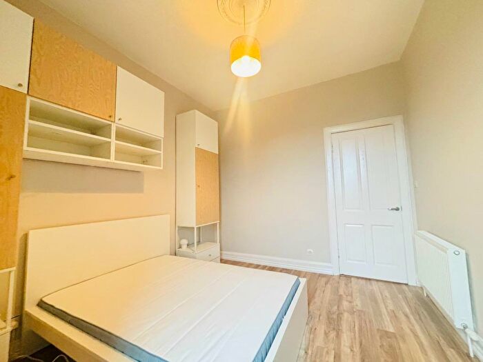 1 Bedroom Flat To Rent In Langside Road, Crosshill, Glasgow, G42