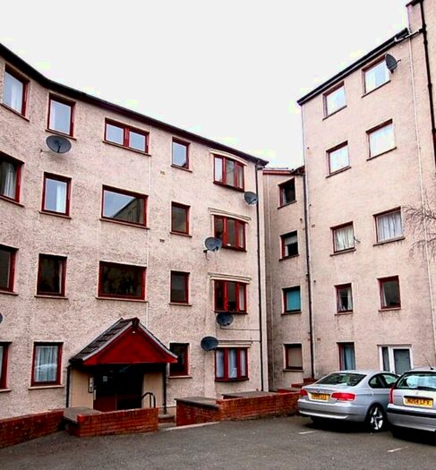 2 Bedroom Flat To Rent In Murieston Lane, Dalry, Edinburgh, EH11