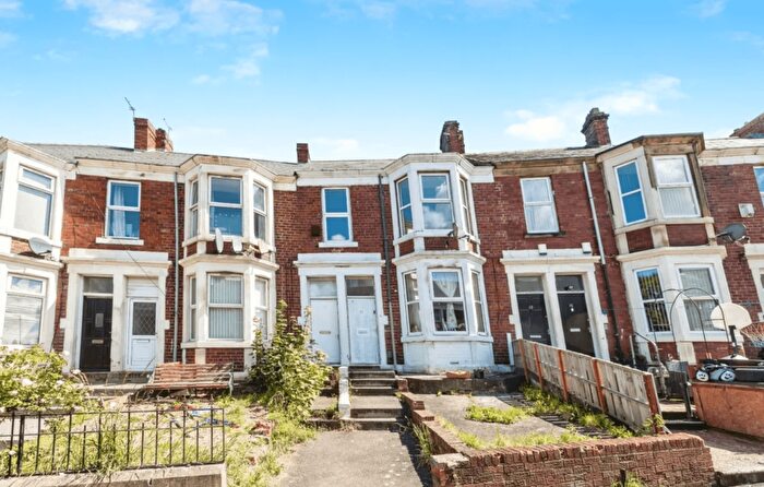 3 Bedroom Flat To Rent In Saltwell Place, Gateshead, NE8