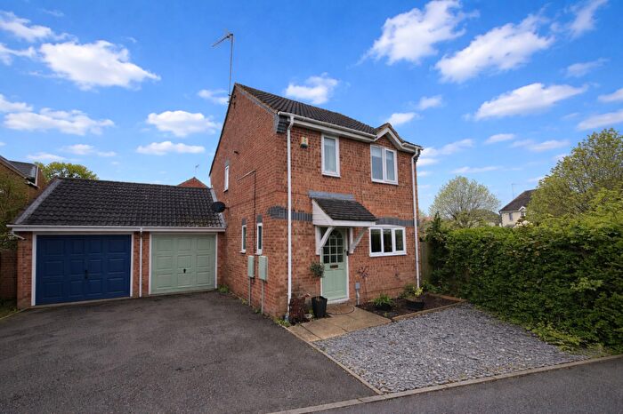 3 Bedroom Detached House For Sale In Harlech Court, Thrapston, Cambridgeshire., NN14