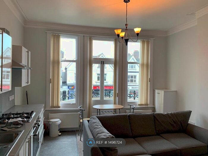1 Bedroom Flat To Rent In Station Road, Portslade, BN41
