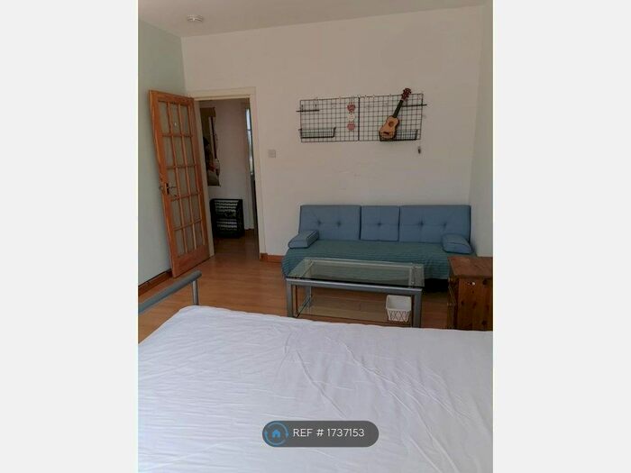 2 Bedroom Flat To Rent In Cowane Street, Stirling, FK8