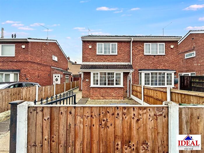 2 Bedroom Semi-Detached House For Sale In Belvedere Close, Askern, Doncaster, DN6