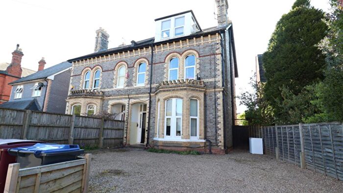 1 Bedroom Flat To Rent In Eastern Avenue, Reading, Berkshire, RG1