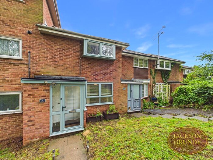 2 Bedroom Terraced House For Sale In York Ride, Weedon, NN7