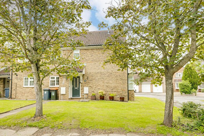 2 Bedroom Terraced House For Sale In Lochy Drive, Leighton Buzzard, LU7