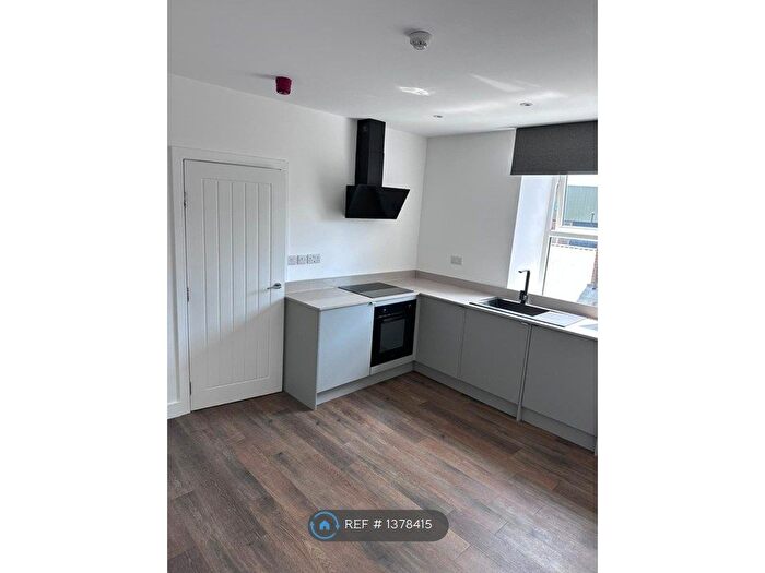 Studio To Rent In Parkview Road, Sheffield, S6