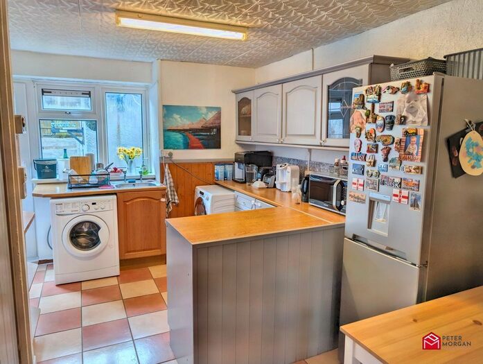 3 Bedroom Terraced House For Sale In Fifth Avenue, Clase, Swansea, SA6