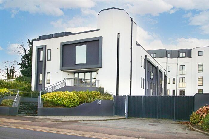 1 Bedroom Apartment For Sale In Walton Street, Aylesbury, HP21