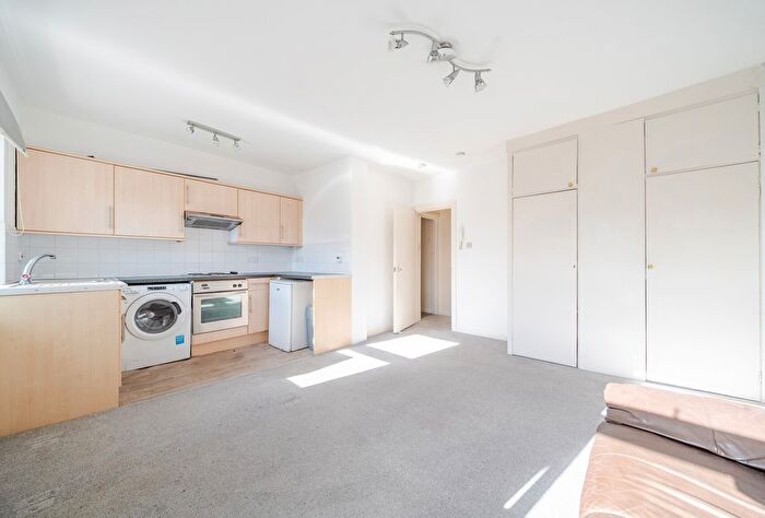 Property For Sale In York Road, Tunbridge Wells, Kent, TN1