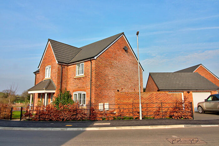 4 Bedroom Detached House For Sale In Jenkinson Way, Wotton-Under-Edge, GL12