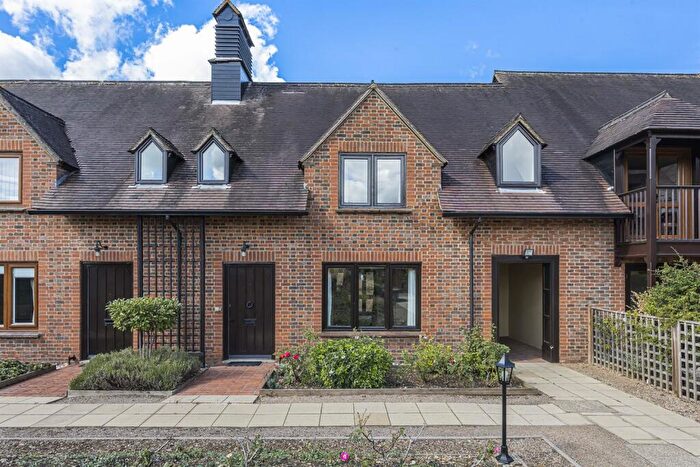 2 Bedroom Retirement Property For Sale In Lyefield Court, Emmer Green, Reading, RG4