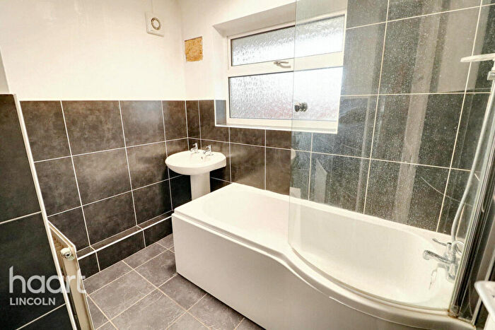 2 Bedroom Semi-Detached House For Sale In Redbourne Drive, Lincoln, LN2