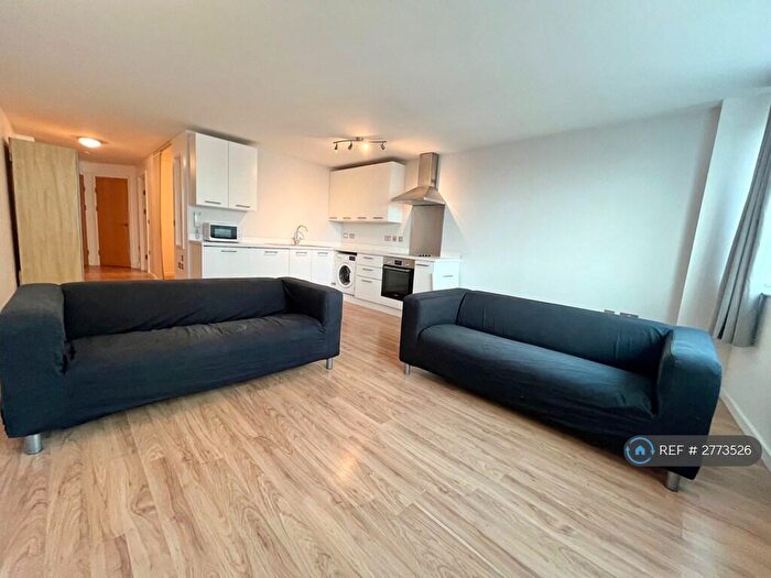 1 Bedroom Flat To Rent In Marco Island, Nottingham, NG1