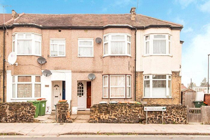 1 Bedroom Flat For Sale In Church Road, London, E12