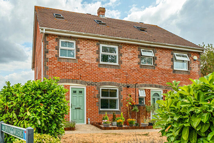 4 Bedroom Semi Detached House For Sale In Spring Gardens, Theale, Reading, Berkshire, RG7