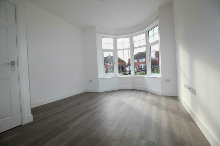 2 Bedroom Flat To Rent In Birmingham Road, Alvechurch, Birmingham, Worcestershire, B48