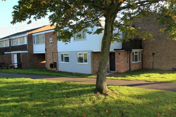 2 Bedroom Apartment To Rent In Crawley Drive, Hemel Hempstead, Hertfordshire, HP2