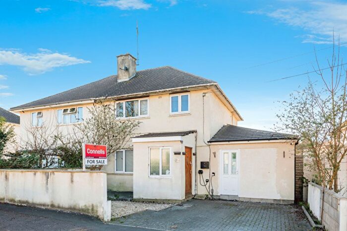 3 Bedroom Semi Detached House For Sale In Upper Churnside, Cirencester, GL7