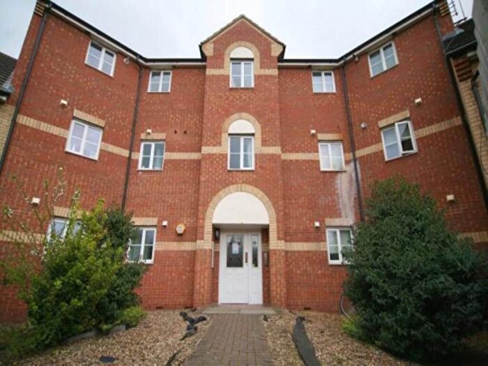 2 Bedroom Flat To Rent In Westfield Gardens, Chadwell Heath, Essex, RM6