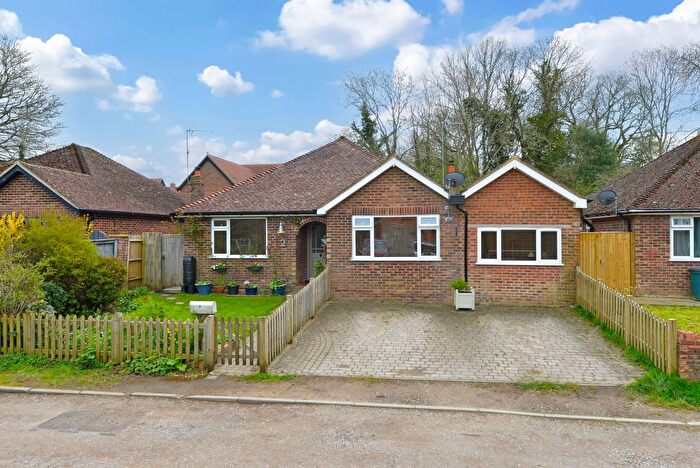 3 Bedroom Detached Bungalow For Sale In Williams Place, Ewhurst, GU6