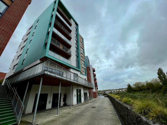 2 Bedroom Flat To Rent In Paintworks, Arnos Vale, Bristol, BS4