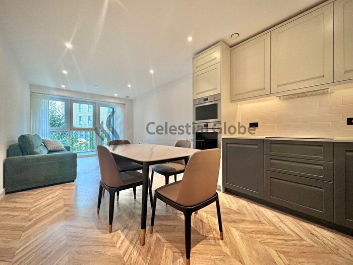 1 Bedroom Flat To Rent In Heritage Walk, Kingston Upon Thames, KT1