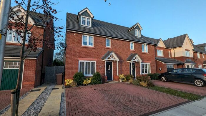 3 Bedroom Semi-Detached House To Rent In Lenton Avenue, Formby, L37