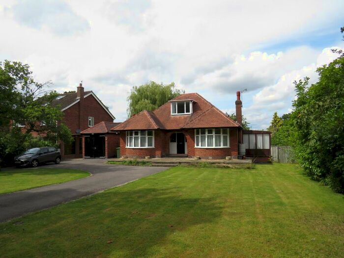 4 Bedroom House To Rent In Kelsey Lane, Balsall Common, Coventry, CV7