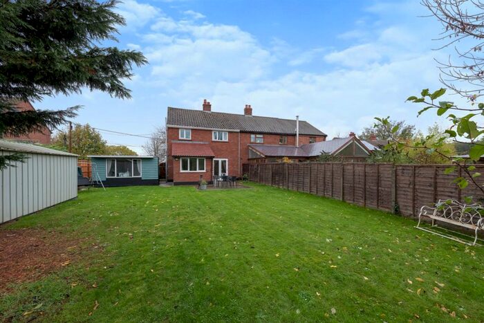 3 Bedroom Semi-Detached House For Sale In Shingle Hill, Denham, Eye, IP21