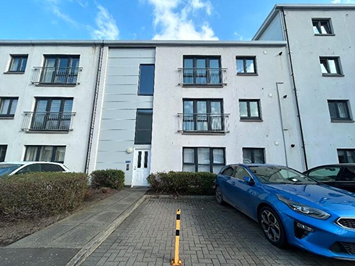 2 Bedroom Flat To Rent In Vasart Court, Perth, Perthshire, PH1