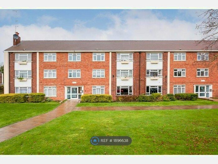 2 Bedroom Flat To Rent In Northumbria Road, Maidenhead, SL6