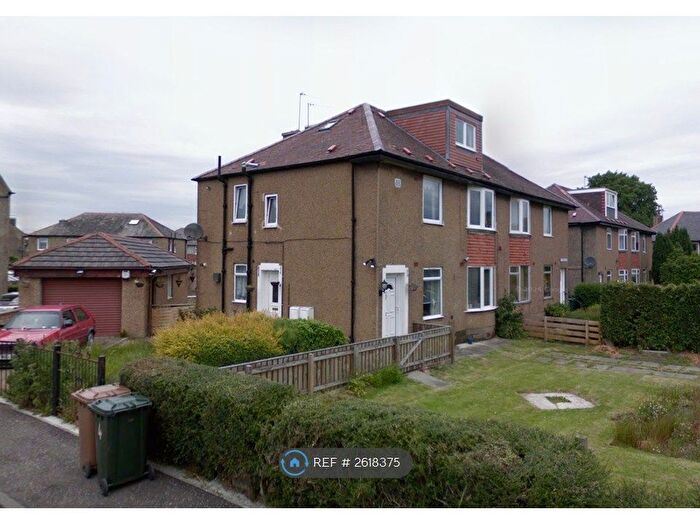 3 Bedroom Flat To Rent In Crewe Terrace, Edinburgh, EH5
